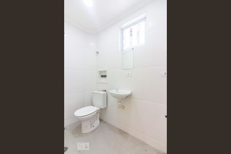 Banheiro de apartamento para alugar com 1 quarto, 40m² em Vila Osasco, Osasco
