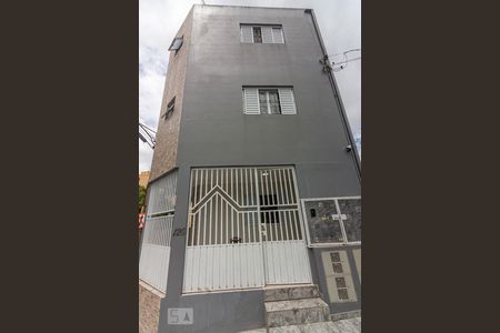 Fachada  de apartamento para alugar com 1 quarto, 40m² em Vila Osasco, Osasco
