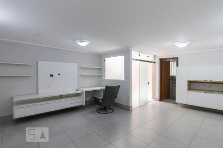 Fundos de casa à venda com 3 quartos, 200m² em Vila Ester (zona Norte), São Paulo