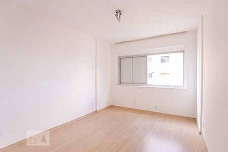 Suíte de apartamento para alugar com 1 quarto, 42m² em Centro Histórico, Porto Alegre