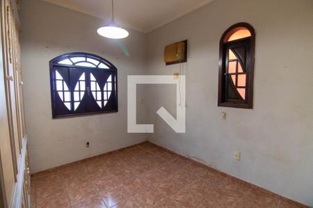 Quarto de casa para alugar com 3 quartos, 165m² em Santa Rosa, Niterói