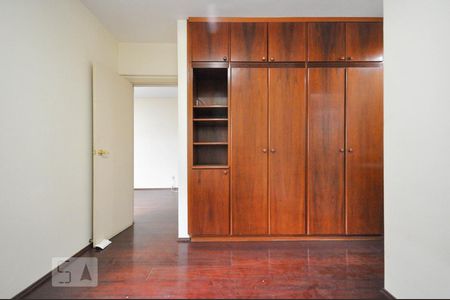 Quarto Suíte de apartamento para alugar com 1 quarto, 72m² em Cambuí, Campinas