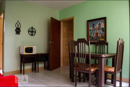 Sala  de apartamento à venda com 1 quarto, 60m² em Petrópolis, Porto Alegre