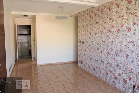 Apartamento à venda com 75m², 2 quartos e 1 vagaSala