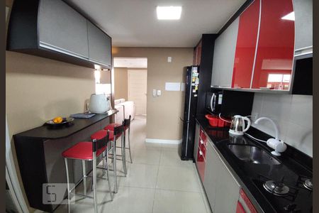 Cozinha de casa de condomínio à venda com 3 quartos, 75m² em Canudos, Novo Hamburgo