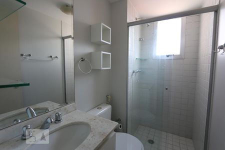 banheiro de apartamento à venda com 1 quarto, 44m² em Super Quadra Morumbi, São Paulo