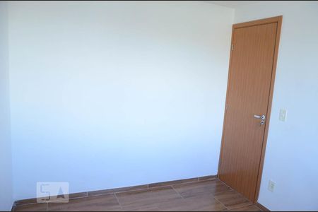 Quarto de apartamento à venda com 2 quartos, 42m² em Igara, Canoas