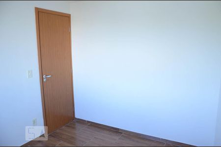 Quarto de apartamento à venda com 2 quartos, 42m² em Igara, Canoas