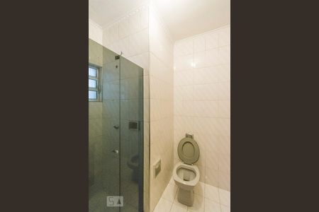 Banheiro de casa à venda com 4 quartos, 250m² em Santo Antônio, Osasco