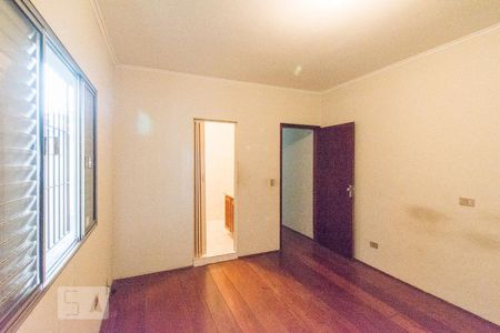 Suite  de casa à venda com 4 quartos, 250m² em Santo Antônio, Osasco