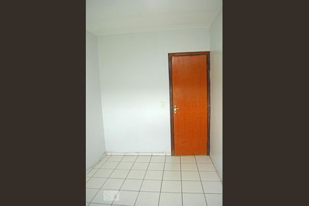 Quarto 1 de apartamento para alugar com 2 quartos, 55m² em Ceilândia Sul (ceilândia), Brasília
