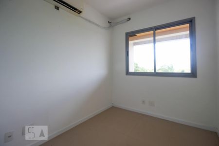 Quarto de apartamento para alugar com 2 quartos, 70m² em Recreio dos Bandeirantes, Rio de Janeiro