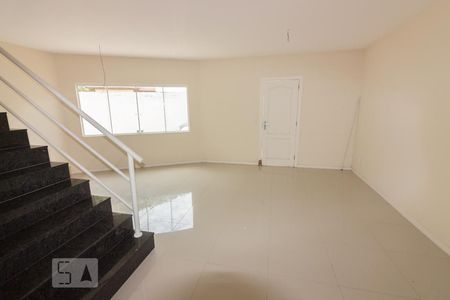 Sala de casa para alugar com 4 quartos, 161m² em Pechincha, Rio de Janeiro