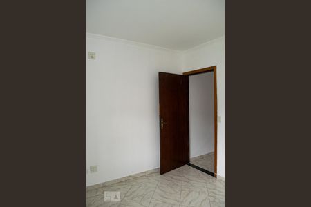 QUARTO 3 de casa para alugar com 3 quartos, 138m² em Vila Santa Delfina, São Paulo