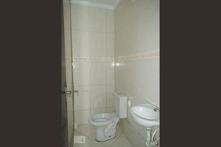 LAVABO de casa para alugar com 3 quartos, 138m² em Vila Santa Delfina, São Paulo