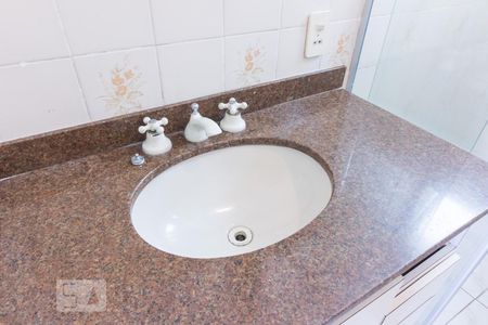 Banheiro de apartamento para alugar com 3 quartos, 78m² em Vila Siqueira (zona Norte), São Paulo