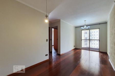 Sala de apartamento para alugar com 3 quartos, 77m² em Vila Brasílio Machado, São Paulo