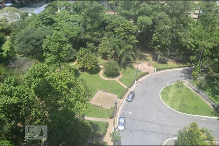 Vista da Rua de apartamento para alugar com 1 quarto, 33m² em Vila Suzana, São Paulo