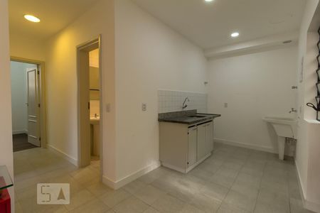 cozinha de apartamento para alugar com 2 quartos, 40m² em Moinhos de Vento, Porto Alegre