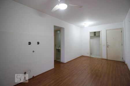 Sala de apartamento à venda com 3 quartos, 81m² em Barra da Tijuca, Rio de Janeiro