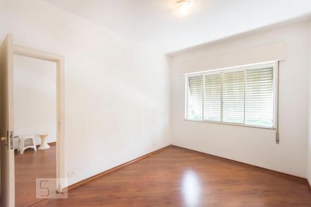 Quarto 01 de apartamento para alugar com 3 quartos, 140m² em Jardim Paulista, São Paulo