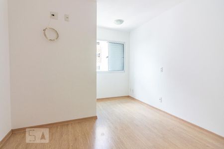 Suite  de apartamento para alugar com 2 quartos, 75m² em Jardim Arpoador, São Paulo