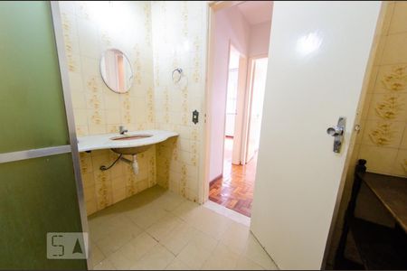 Banheiro de apartamento à venda com 2 quartos, 70m² em Carlos Prates, Belo Horizonte