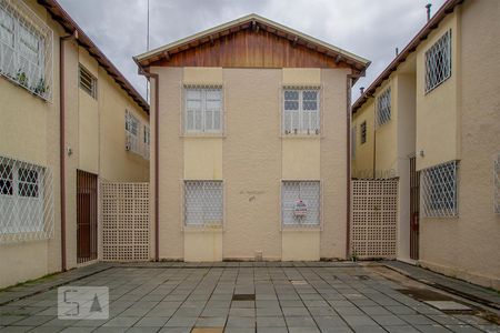 Fachada de kitnet/studio para alugar com 1 quarto, 15m² em Prado, Belo Horizonte