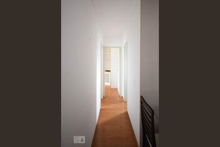 Corredor de apartamento para alugar com 2 quartos, 55m² em Vila Andrade, São Paulo