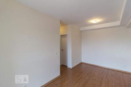 Sala de apartamento para alugar com 2 quartos, 65m² em Parque Industrial Tomas Edson, São Paulo