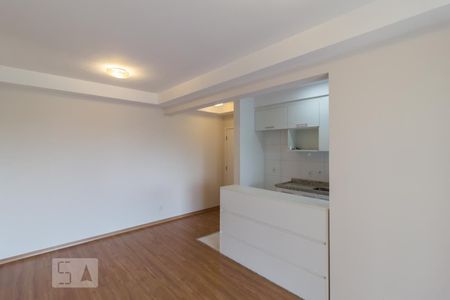 Sala de apartamento para alugar com 2 quartos, 65m² em Parque Industrial Tomas Edson, São Paulo