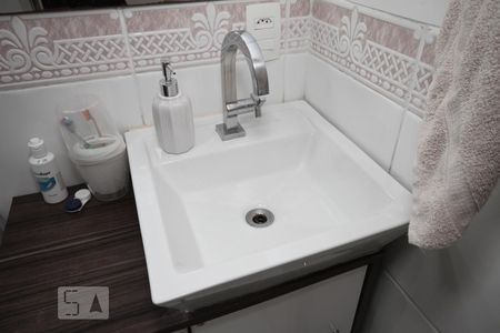 Banheiro de apartamento à venda com 2 quartos, 57m² em Cambuci, São Paulo