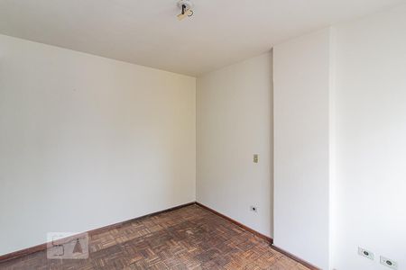 quarto 2 de apartamento para alugar com 2 quartos, 50m² em Rebouças, Curitiba