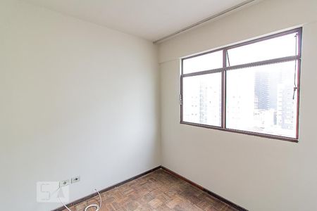 Quarto 1 de apartamento para alugar com 2 quartos, 50m² em Rebouças, Curitiba