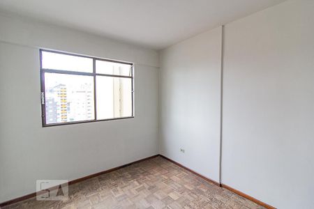 Quarto 1 de apartamento para alugar com 2 quartos, 57m² em Rebouças, Curitiba