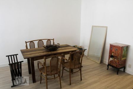 Sala de apartamento para alugar com 3 quartos, 105m² em Jardim Botânico, Rio de Janeiro