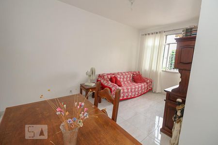 Sala de apartamento para alugar com 2 quartos, 70m² em Vista Alegre, Rio de Janeiro