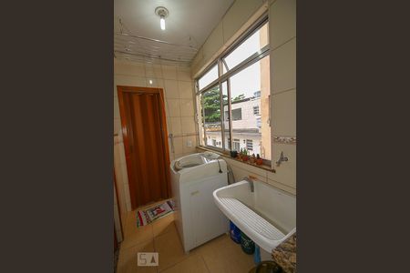 Área de Serviço de apartamento para alugar com 2 quartos, 70m² em Vista Alegre, Rio de Janeiro