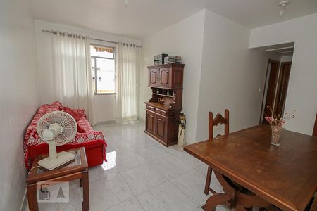 Sala de apartamento para alugar com 2 quartos, 70m² em Vista Alegre, Rio de Janeiro