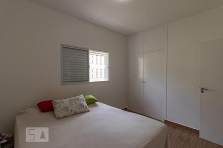 Quarto 1 de casa para alugar com 3 quartos, 180m² em Engenheiro Goulart, São Paulo