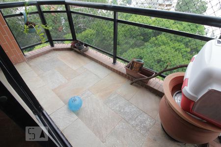 Varanda de apartamento à venda com 4 quartos, 309m² em Jardim Ampliação, São Paulo