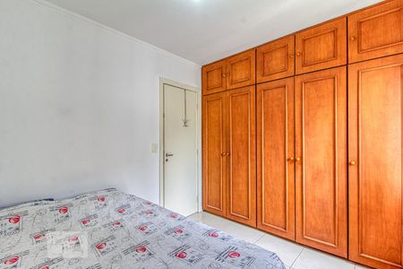 Primeiro dormitório de apartamento para alugar com 2 quartos, 70m² em Vila Olímpia, São Paulo