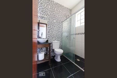 Banheiro de apartamento para alugar com 1 quarto, 63m² em Navegantes, Porto Alegre