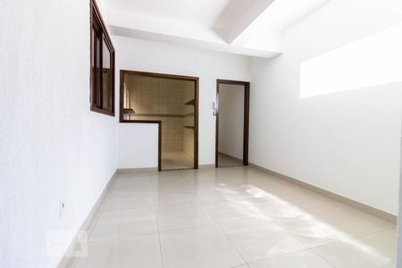 Sala de apartamento para alugar com 1 quarto, 63m² em Navegantes, Porto Alegre