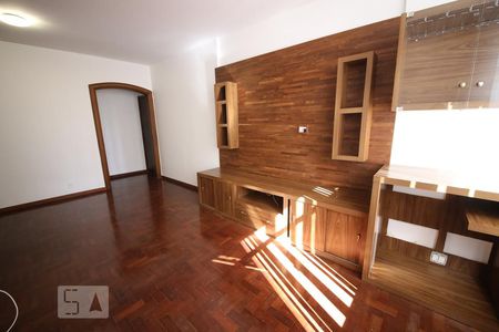 Sala de apartamento para alugar com 2 quartos, 80m² em Icaraí, Niterói