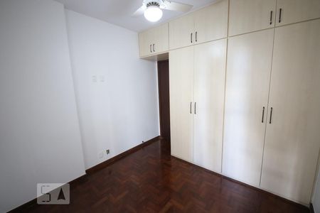 Quarto 1 de apartamento para alugar com 2 quartos, 80m² em Icaraí, Niterói