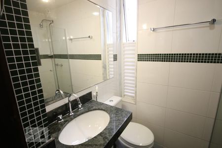 Banheiro  de apartamento para alugar com 2 quartos, 80m² em Icaraí, Niterói