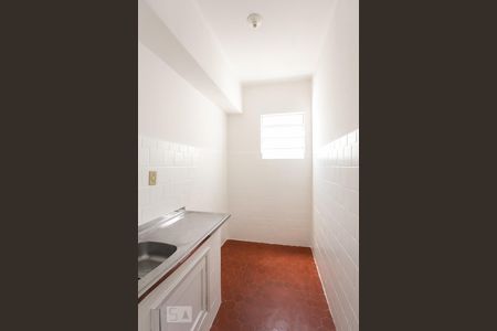 Cozinha de kitnet/studio para alugar com 1 quarto, 27m² em Centro Histórico, Porto Alegre