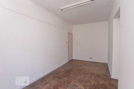 Sala/Quarto de kitnet/studio para alugar com 1 quarto, 27m² em Centro Histórico, Porto Alegre