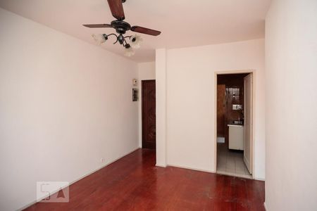 Sala de apartamento à venda com 2 quartos, 60m² em Del Castilho, Rio de Janeiro